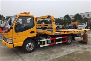 谯城哪里有拖车服务